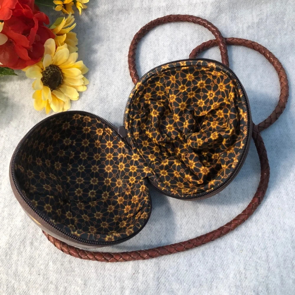 NWOT - Genuine Coconut Shell Shoulder Bag_9